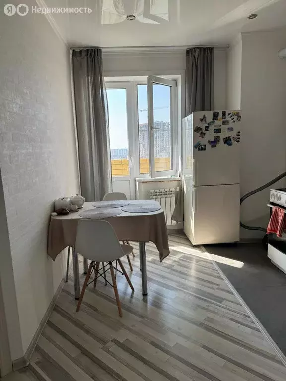 1-комнатная квартира: Астрахань, улица Вагнера, 23 (42 м) - Фото 1