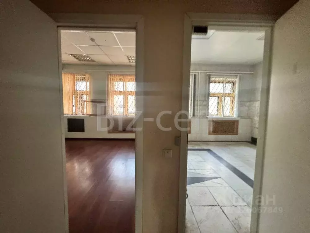Офис в Москва ул. Коновалова, 14 (350 м) - Фото 2
