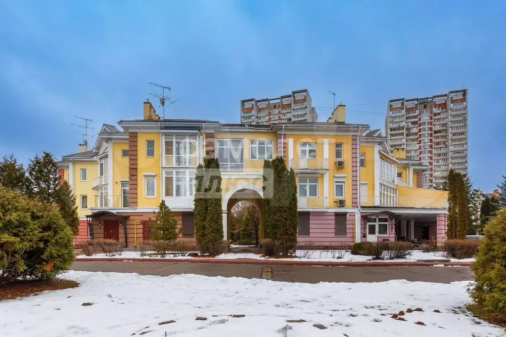 6-к. квартира, 235 м, 1/3 эт. - Фото 0