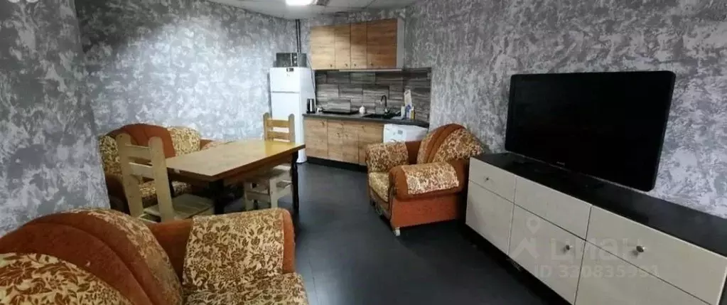 3-к кв. Тверская область, Тверь ул. 2-я Серова, 33 (72.0 м) - Фото 1