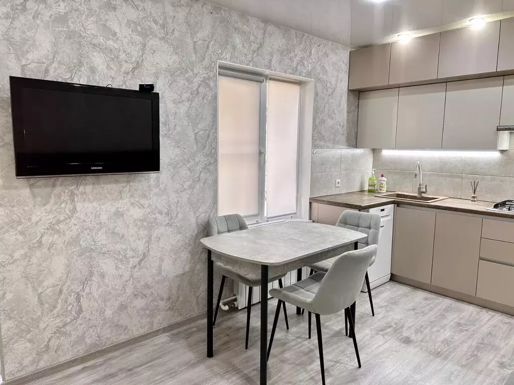 Дом в Волгоградская область, Волгоград ул. Радистов, 65 (70 м) - Фото 2