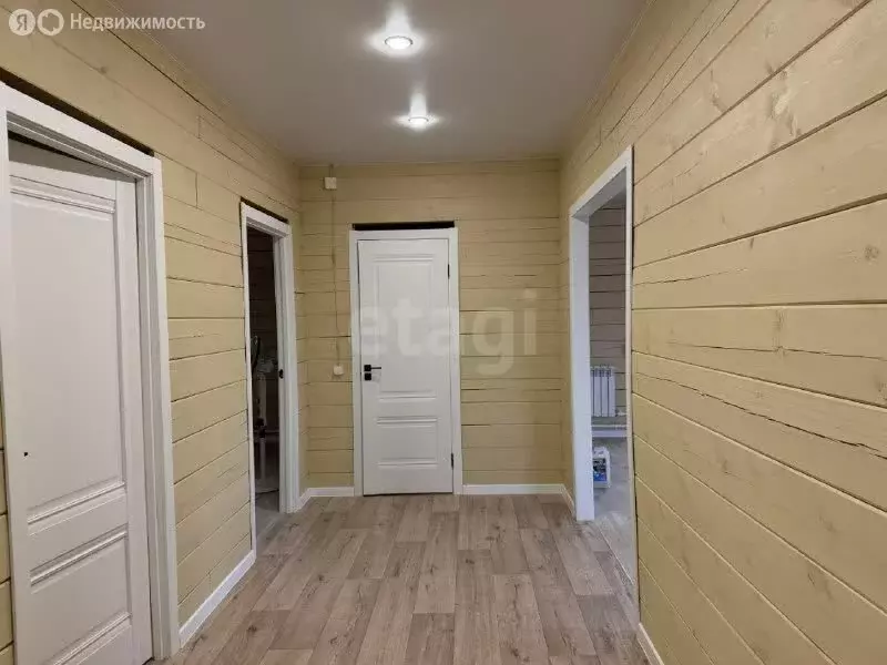 Дом в село Нижний Саянтуй, улица Толбоева (242.6 м) - Фото 2