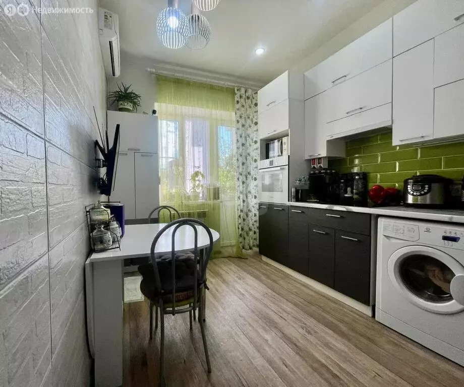 2-комнатная квартира: село Супсех, улица Горького, 7А (48.8 м) - Фото 1