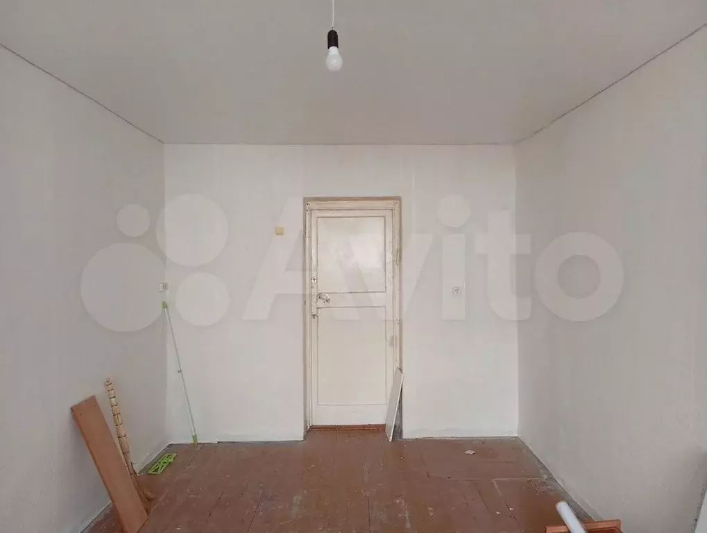 Комната 16 м в 5-к., 2/5 эт. - Фото 1