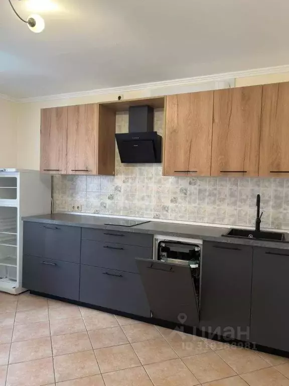 3-к кв. Татарстан, Казань ул. 2-я Азинская, 1Г (82.0 м) - Фото 0