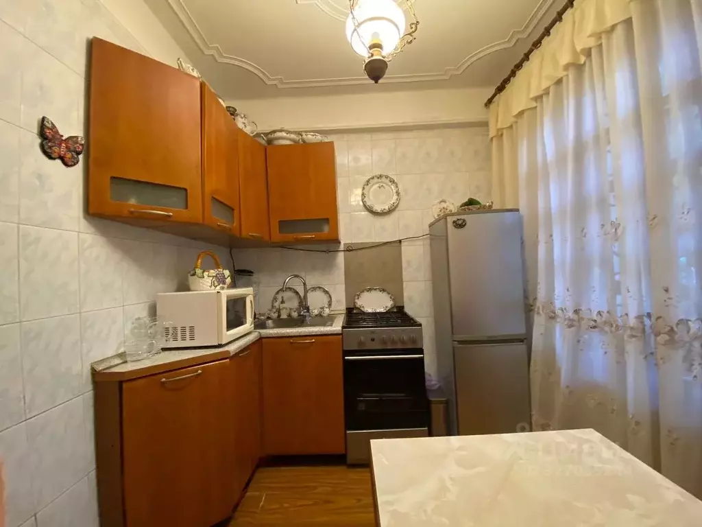 3-к кв. Дагестан, Махачкала просп. Расула Гамзатова, 106 (50.0 м) - Фото 1