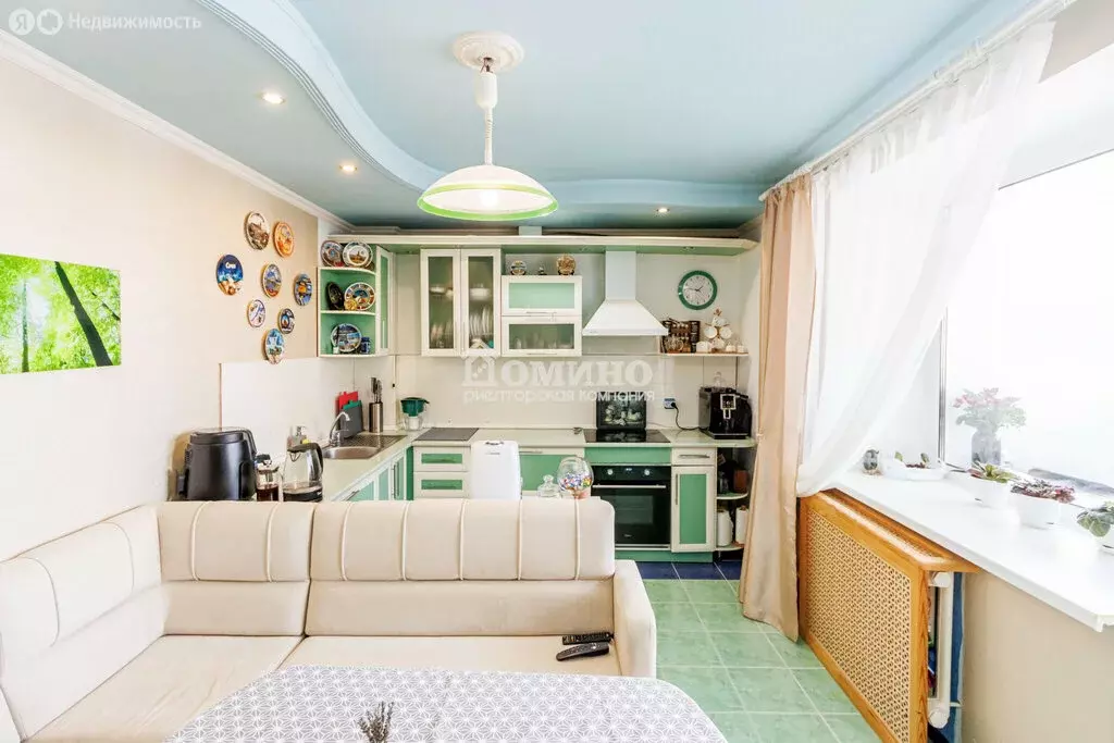 2-комнатная квартира: Тюмень, улица Демьяна Бедного, 98к4 (83.1 м) - Фото 1