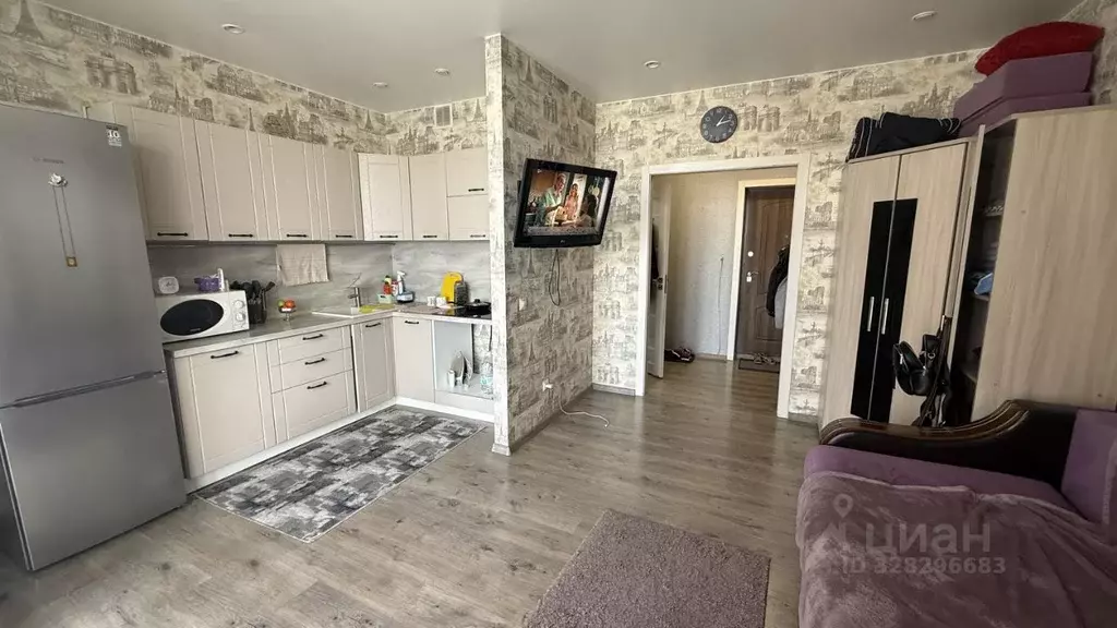 Студия Тюменская область, Тюмень ул. Тимофея Чаркова, 83 (28.0 м) - Фото 1