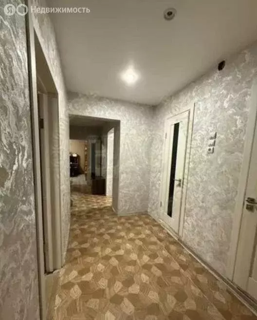 3-комнатная квартира: Курск, проспект Хрущёва, 10 (71.5 м) - Фото 2