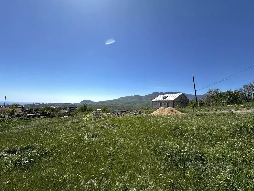 Участок в Крым, Алушта городской округ, с. Нижняя Кутузовка ул. ... - Фото 0