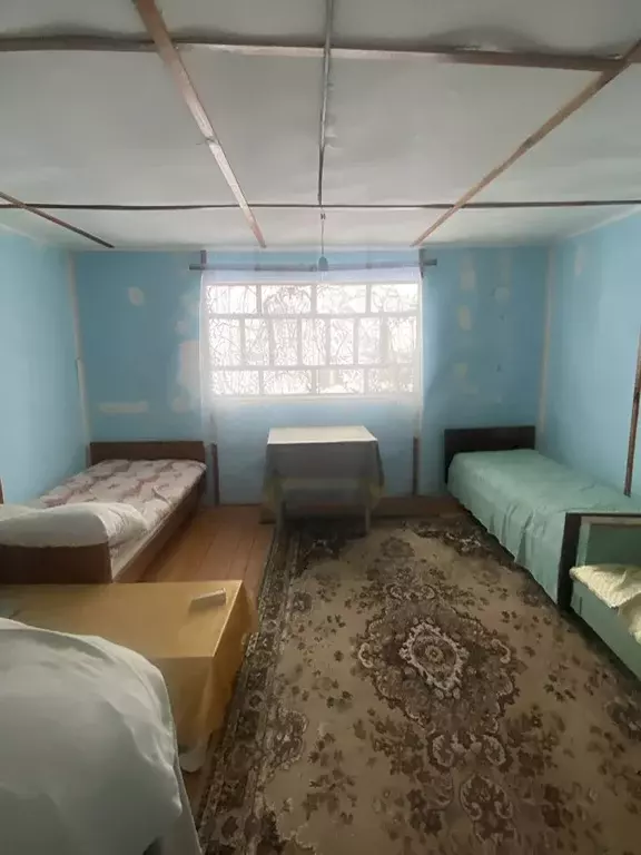 Дом в Ленинградская область, Киришский район, Пчевжинское с/пос, д. ... - Фото 1