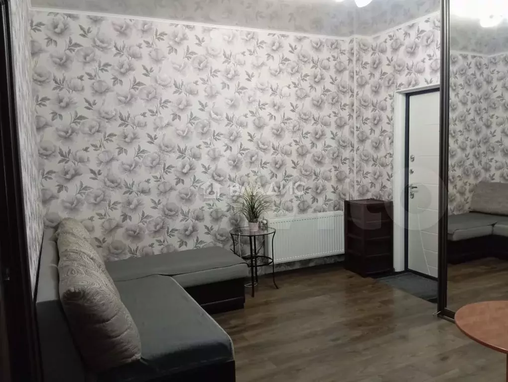 1-к. квартира, 40 м, 4/4 эт. - Фото 1