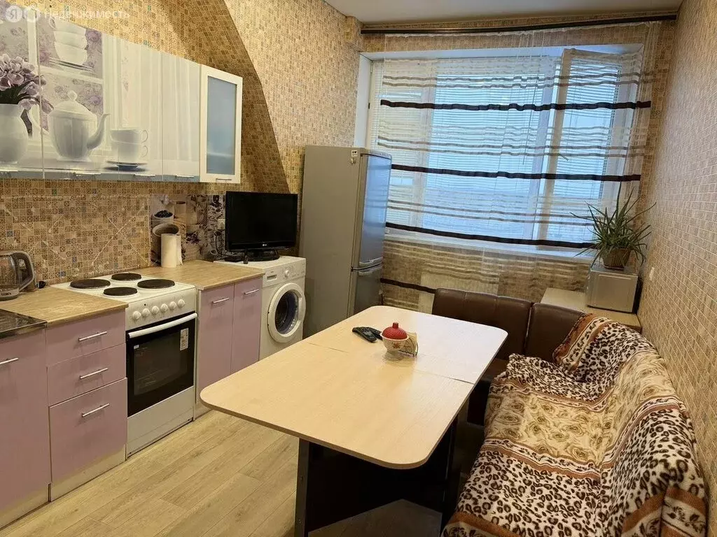 1-комнатная квартира: Новый Уренгой, район Южная Жилая Часть, ... - Фото 2