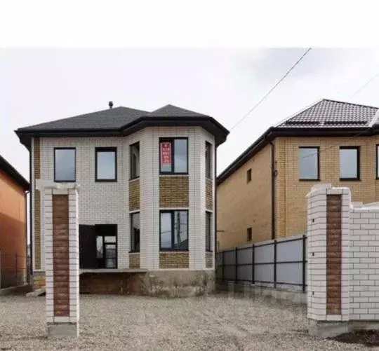 Дом в Ставропольский край, Ставрополь ул. Роз (170 м) - Фото 0