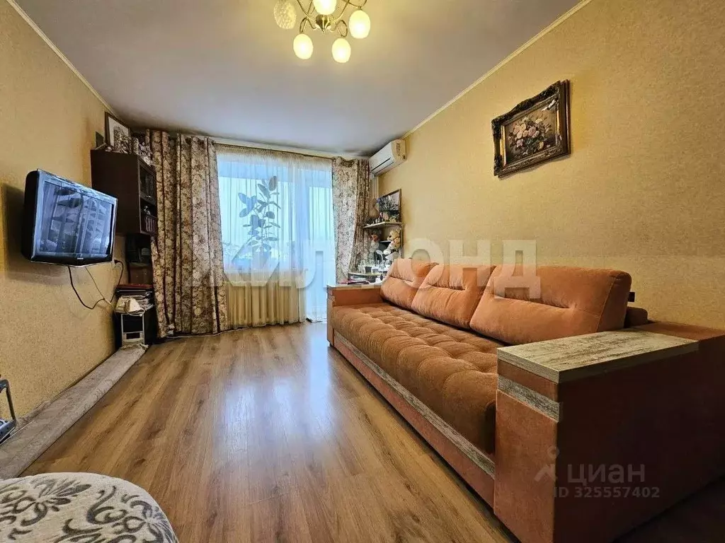 1-к кв. Брянская область, Брянск пер. Осоавиахима, 1 (30.7 м) - Фото 1