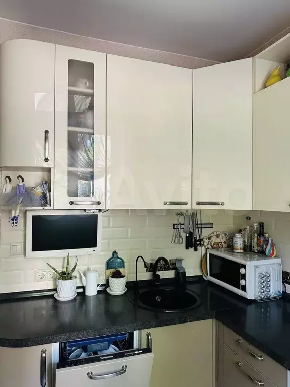 2-к. квартира, 50 м, 1/3 эт. - Фото 1