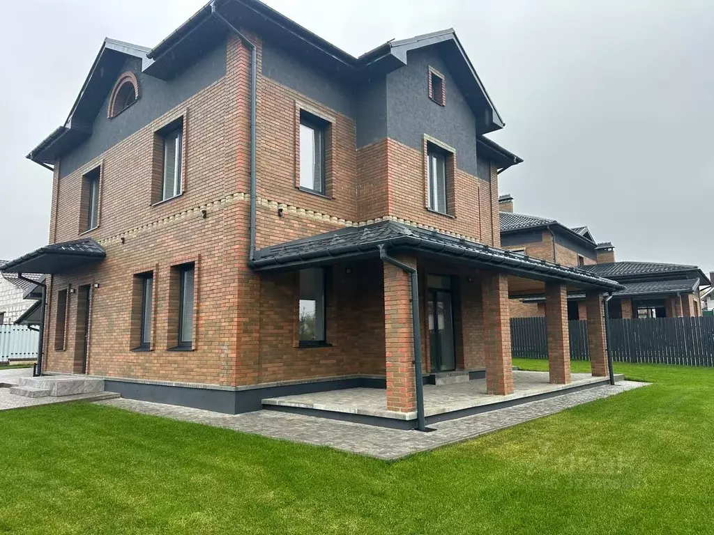 Дом в Москва д. Шарапово, Лужайкино кп,  (220 м) - Фото 2