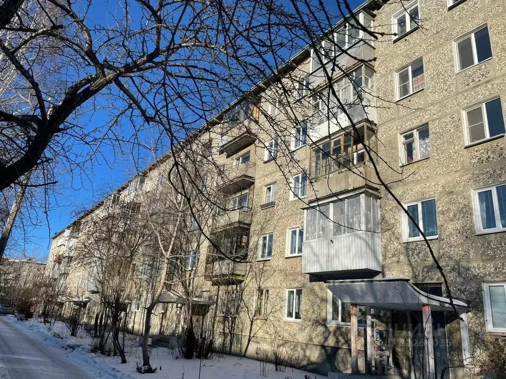 2-к кв. Свердловская область, Екатеринбург ул. Новаторов, 7 (43.3 м) - Фото 0