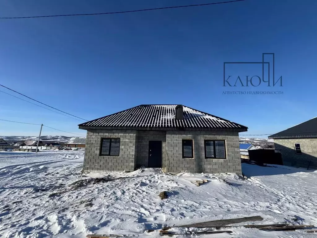 Дом в Башкортостан, Абзелиловский район, Аскаровский сельсовет, с. ... - Фото 0