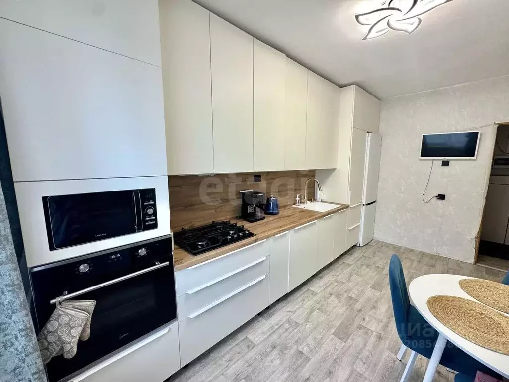 3-к кв. Татарстан, Зеленодольский район, Осиновское с/пос, с. Осиново ... - Фото 1