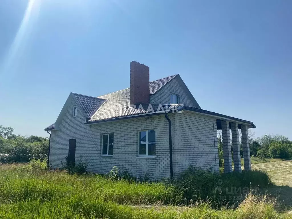 Дом в Липецкая область, Хлевенский муниципальный округ, д. Подгорное  ... - Фото 1