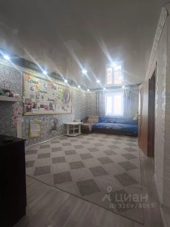 Дом в Оренбургская область, Соль-Илецкий муниципальный округ, с. ... - Фото 1
