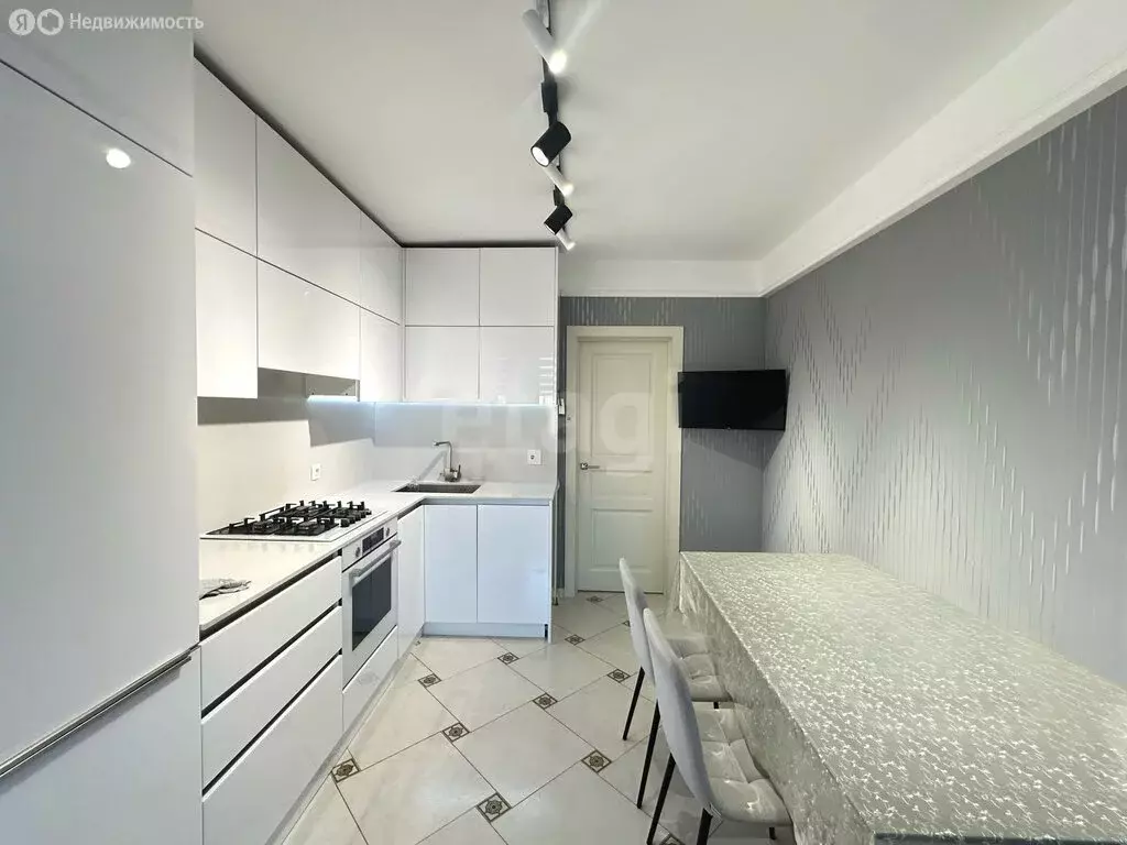 4-комнатная квартира: Махачкала, проспект Имама Шамиля, 1Д (85 м) - Фото 2