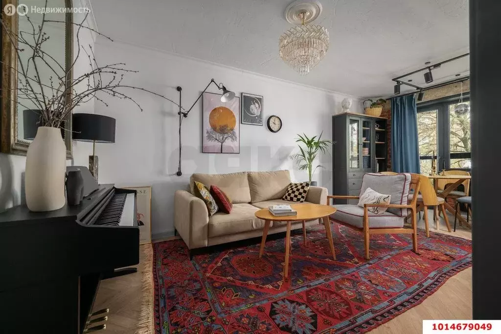3-комнатная квартира: Краснодар, улица имени Тургенева, 225 (65 м) - Фото 1