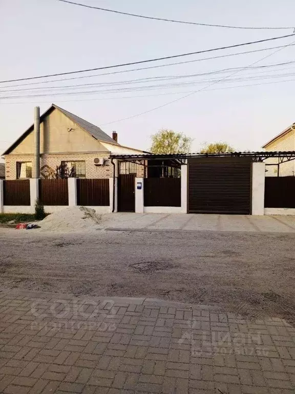 Дом в Волгоградская область, Волгоград ул. Тихорецкая (90 м) - Фото 0
