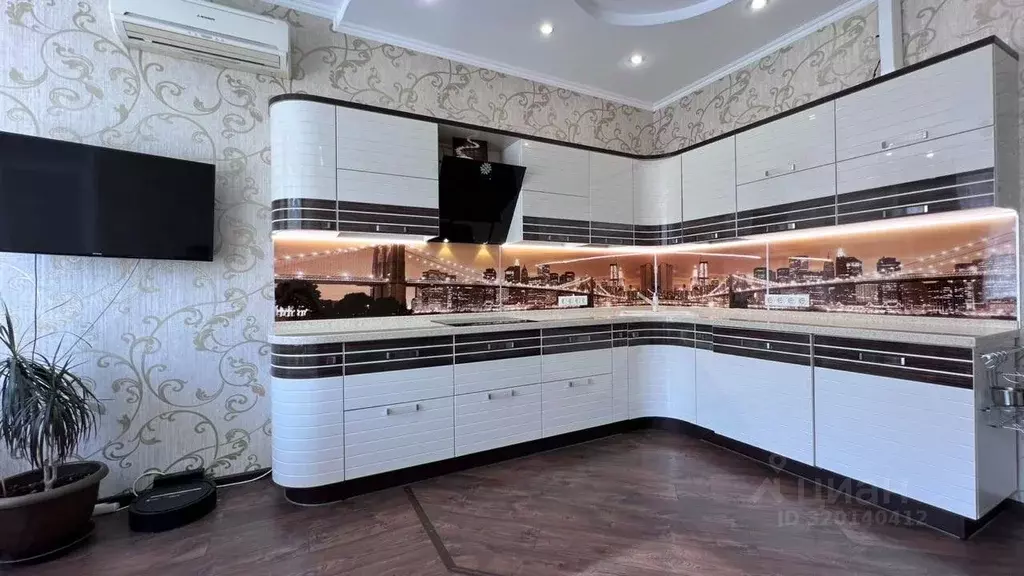 3-к кв. Краснодарский край, Сочи Завокзальный мкр, ул. Невская, 18 ... - Фото 2