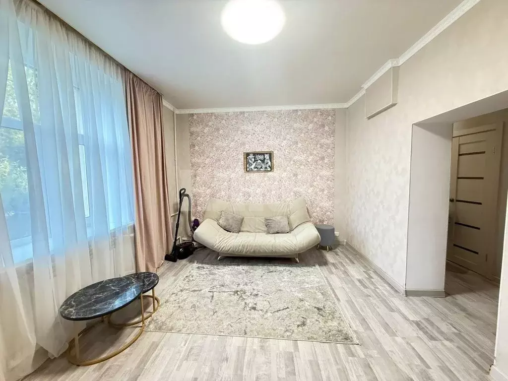 3-к кв. Вологодская область, Сокол Советская ул., 98 (60.0 м) - Фото 1