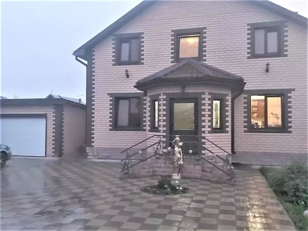 Коттедж в Самарская область, Тольятти ул. Чкалова, 51 (200 м) - Фото 1