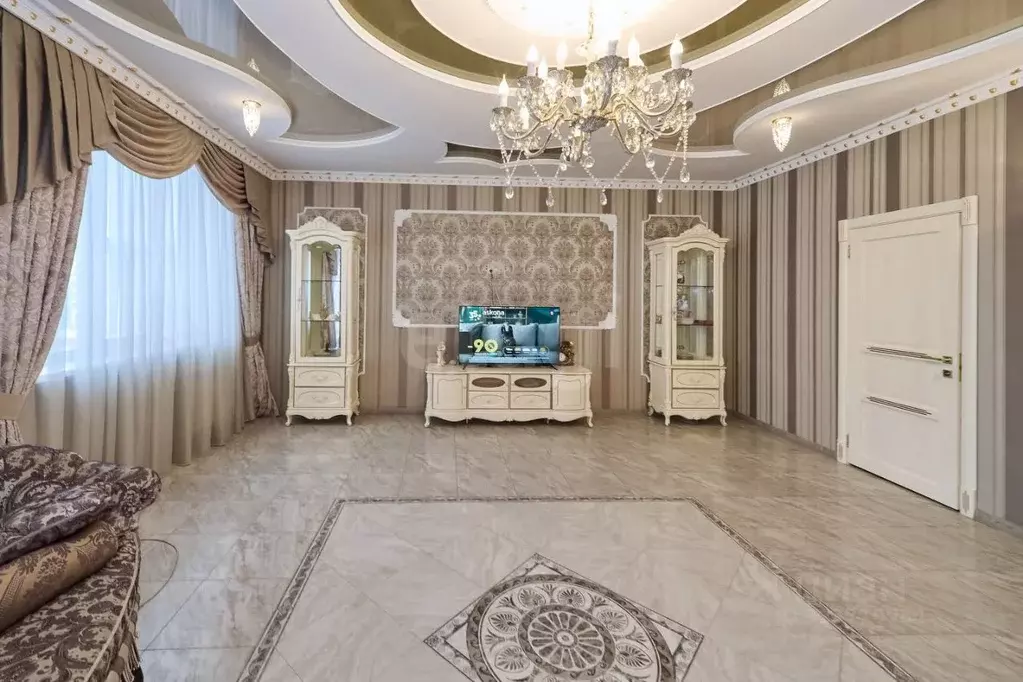 3-к кв. Кемеровская область, Кемерово просп. Ленина, 138Б (125.0 м) - Фото 1