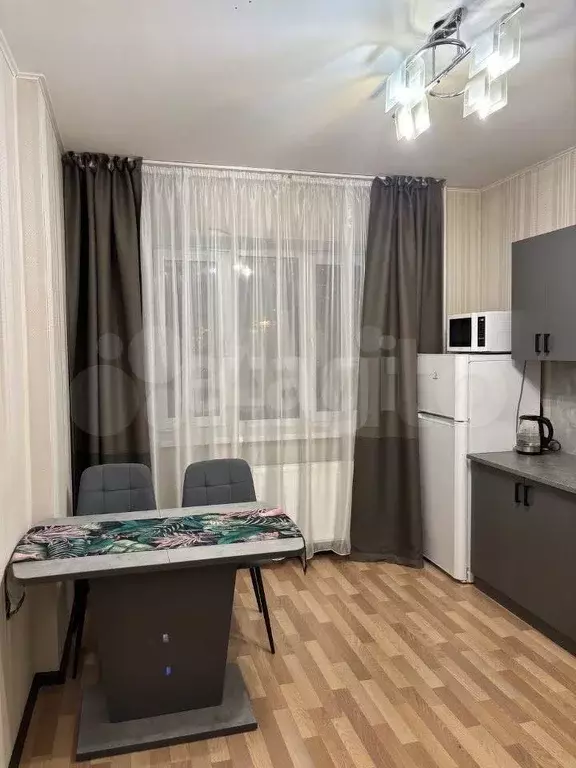 1-к. квартира, 40 м, 1/25 эт. - Фото 0