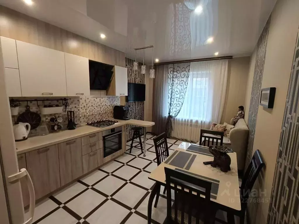 2-к кв. Ярославская область, Рыбинск Гражданская ул., 62 (70.0 м) - Фото 1