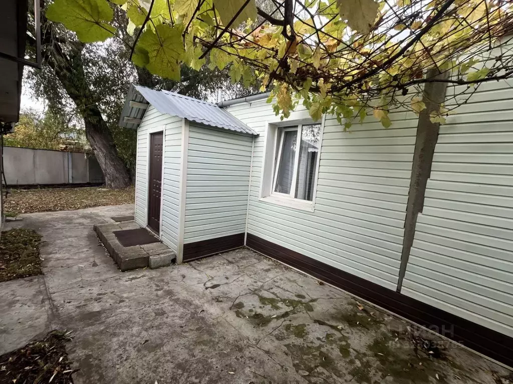 Дом в Белгородская область, Белгород пер. 4-й Мирный (140 м) - Фото 1