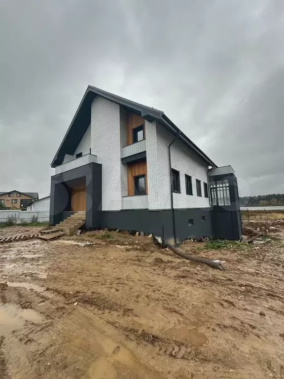 Дом 360 м на участке 15 сот. - Фото 1