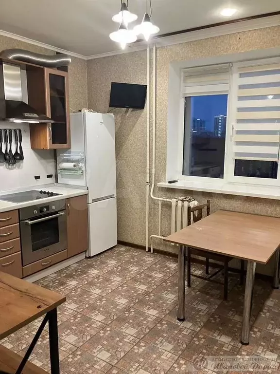 2-к. квартира, 65 м, 11/14 эт. - Фото 0