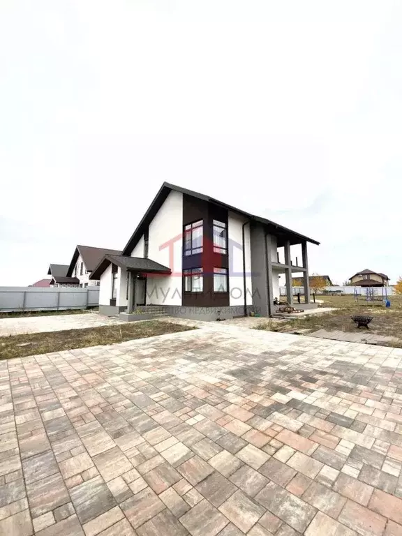 Коттедж в Белгородская область, Старый Оскол ул. Бекетовская (190 м) - Фото 0