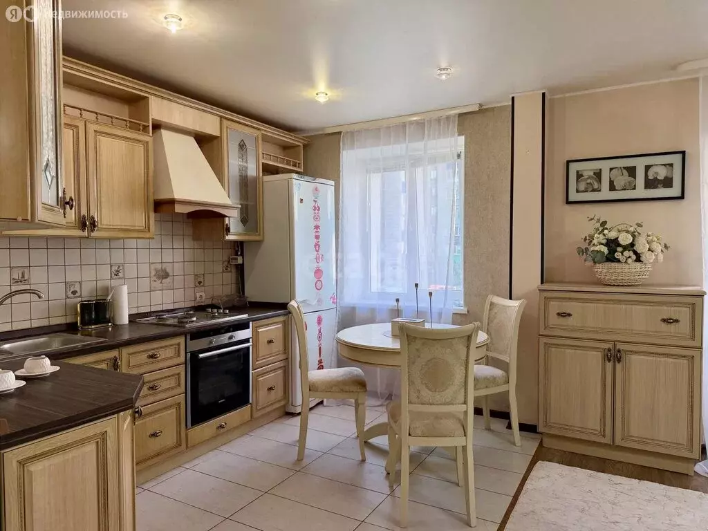 3-комнатная квартира: Стерлитамак, улица Богдана Хмельницкого, 50 ... - Фото 1