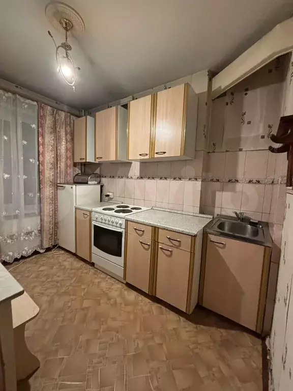 2-к. квартира, 46 м, 1/9 эт. - Фото 1