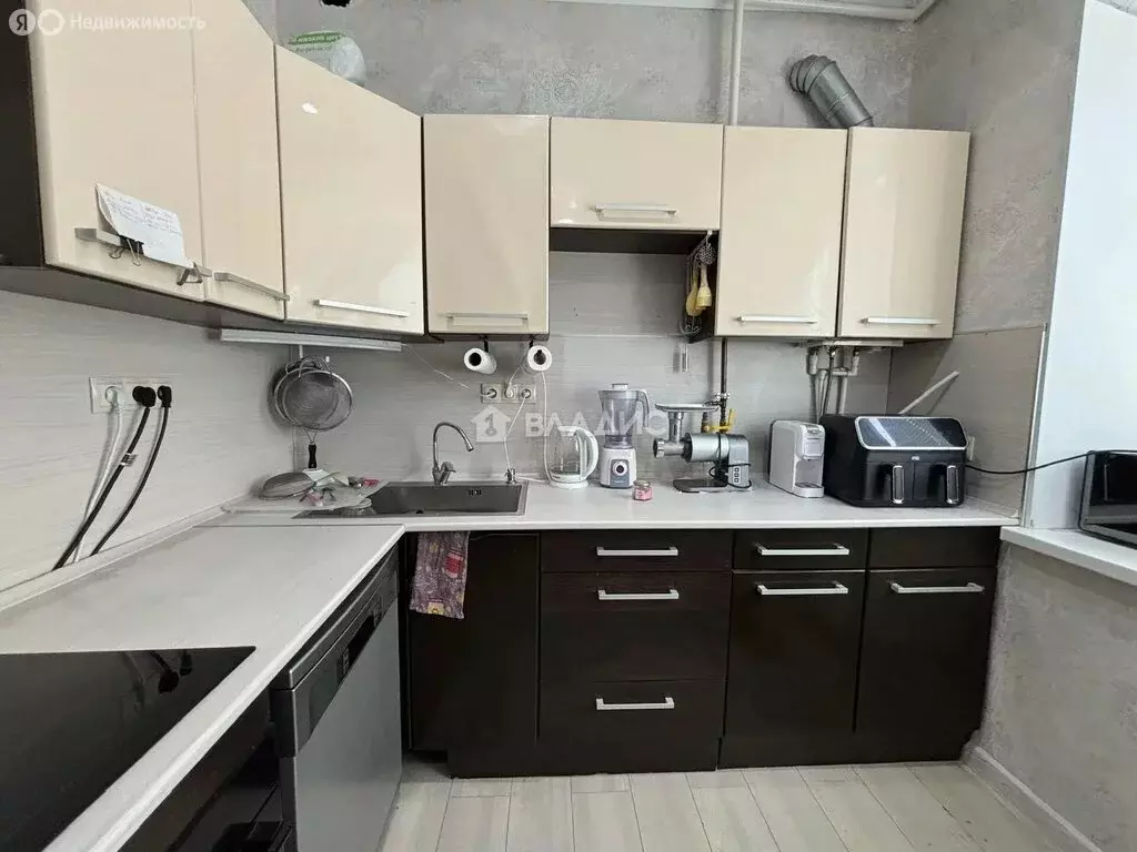 2-комнатная квартира: Стерлитамак, улица Суворова, 10 (56.1 м) - Фото 1