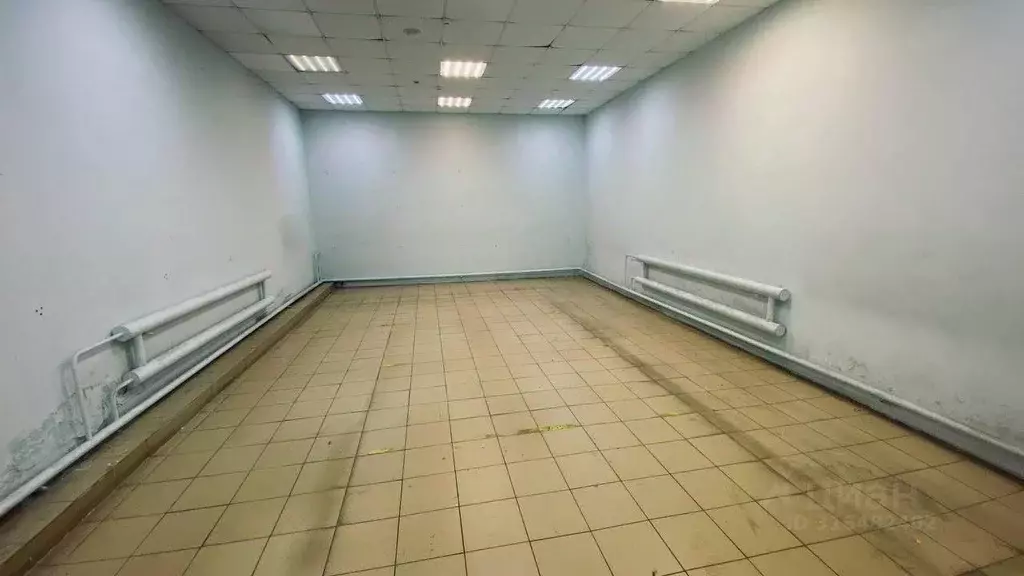 Помещение свободного назначения в Саратовская область, Энгельс пл. ... - Фото 0