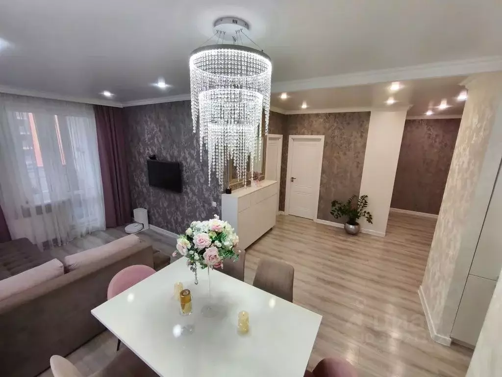 1-к кв. Татарстан, Казань ул. Аметьевская магистраль, 16к4 (63.0 м) - Фото 1