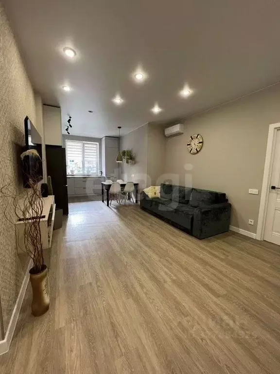 3-к кв. Крым, Симферопольский район, с. Мирное ул. Крымской Весны ... - Фото 1