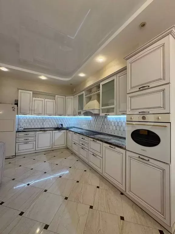 3-к. квартира, 150 м, 7/8 эт. - Фото 1