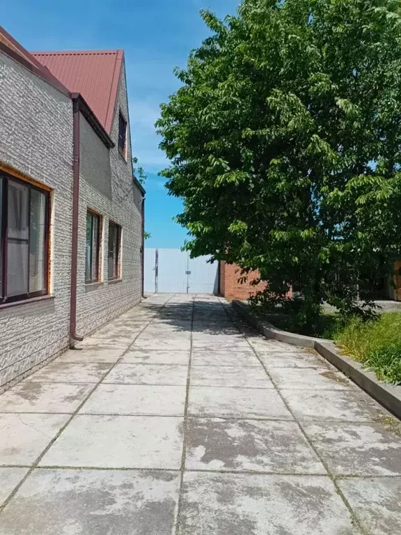 Дом в Ставропольский край, Новопавловск г. Кировский муниципальный ... - Фото 1