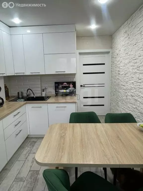 3-комнатная квартира: Калининград, улица Старшины Дадаева, 59 (84 м) - Фото 2