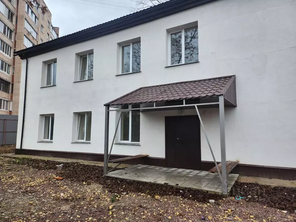 Помещение свободного назначения в Ленинградская область, Отрадное ... - Фото 0