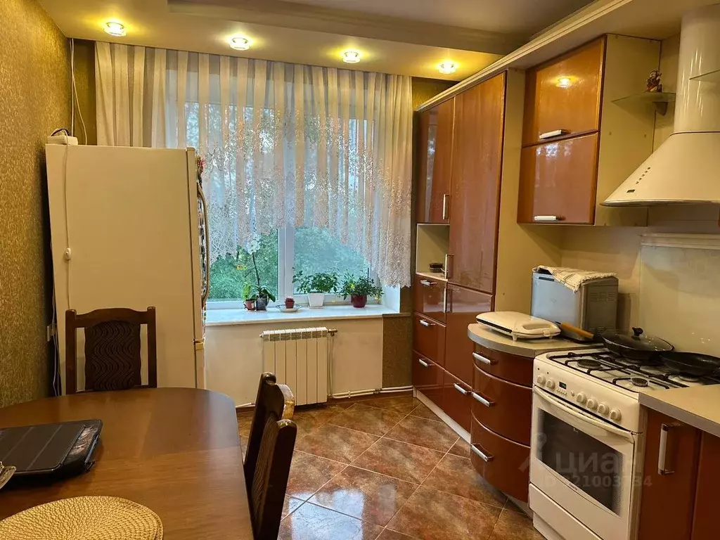 3-к кв. Псковская область, Псков ул. Некрасова, 56 (89.7 м) - Фото 1